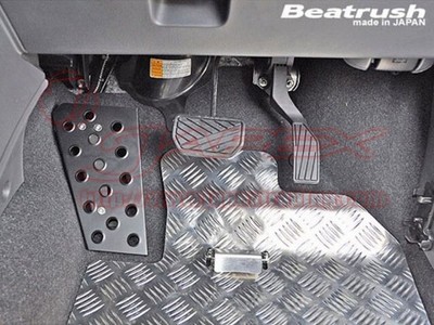 LAILE Beatrush Driver's Footrest for SWIFT ZC71S AT models only S48042DRK