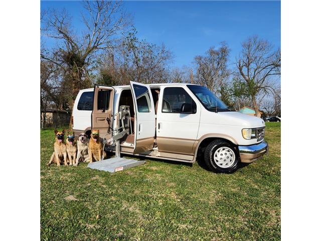 Ford Econoline E150 Club Wagon wheelchair handicap van 82,000 Miles  Automatic