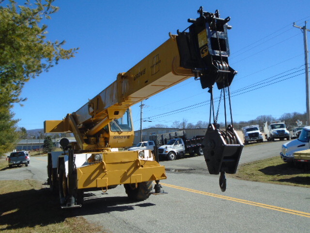 1985 GROVE RT422 22 T0N ROUGH TERRAIN CRANE