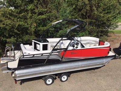 New 24 Ft Tahoe LTZ Elete with 250 and trailer