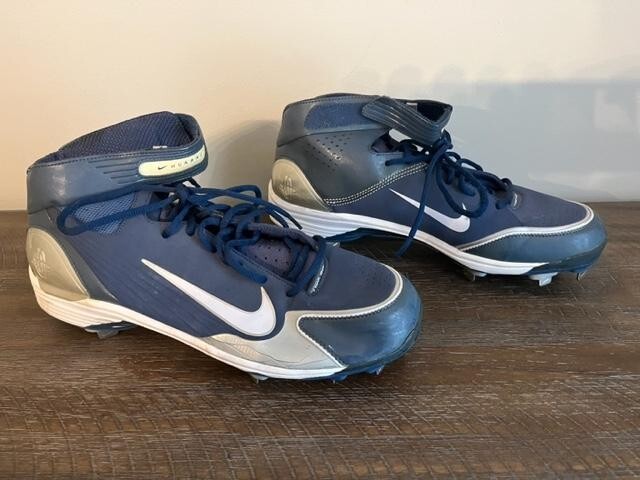 NIKE - こっしーhtさん専用ナイキ　軟式外野用 ナイキ NIKE エア マックス NUAXIS HV5754 010 スニーカー │Z