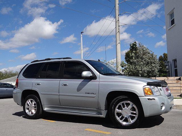 Owner 2007 GMC Envoy DENALI 5.3L V8 ONLY 76K MILES * FLORIDA NO RUST * TOP LINE TRIM