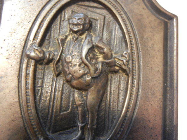 ANTIQUE 1925 ENGLISH BRONZE PLAQUE MR PICKWICK CHARLES DICKENS REG no 698710