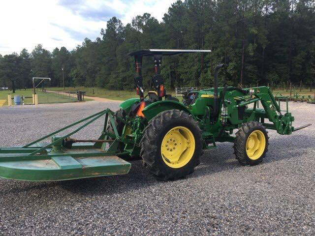 2015 John Deere 5055E 4x4 Tractor, 214 Hours, 59 hp 3 cylinder diesel