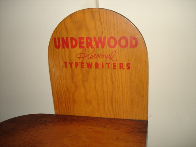 ~RARE OLD VINTAGE UNDERWOOD TYPEWRITERS WOODEN STORE DISPLAY~