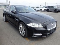Jaguar XJ 5.0 V8 Premium Luxury Saloon 4dr Petrol Auto Euro 5 (385 ps) Petrol Au