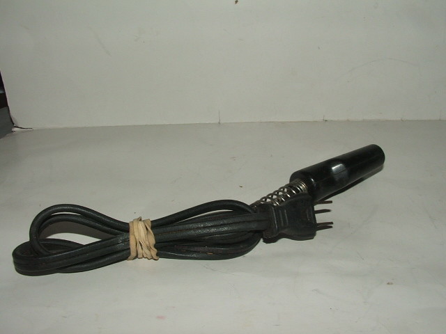 Vintage LEVITON 2 prong Appliance Cord n Black 30 inch Cord Length Selling as is