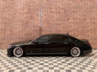 1/18 GT-Spirit Mercedes Benz Maybach Brabus 900 S BBS Black Custom
