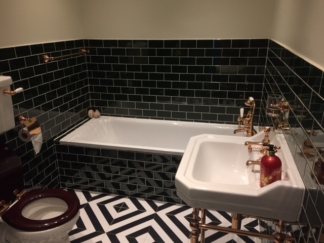 V&A Puddle Glaze Racing Green Ceramic Bathroom / Kitchen Tiles | in Highgate, London | Gumtree