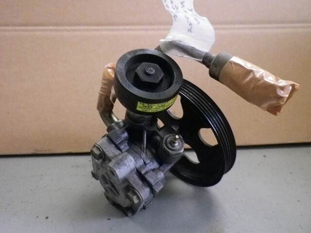 JDM MITSUBISHI N84W Chariot Grandis 4G64 POWER STEERING PUMP