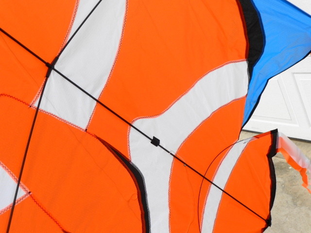 Large Clownfish Kite - wide 45 inch wingspan (NEW)