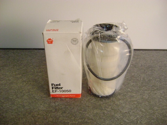 New Genuine SAKURA Fuel Filter # EF-10050 MK667920 FREE
