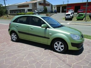 Kia rio green