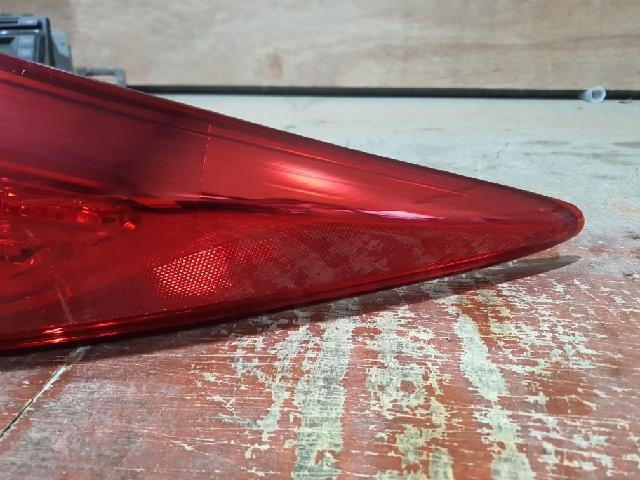 2014 Hyundai i40 Rear,Right LED TailLight 92402-3Z000 - Picture 4 of 6