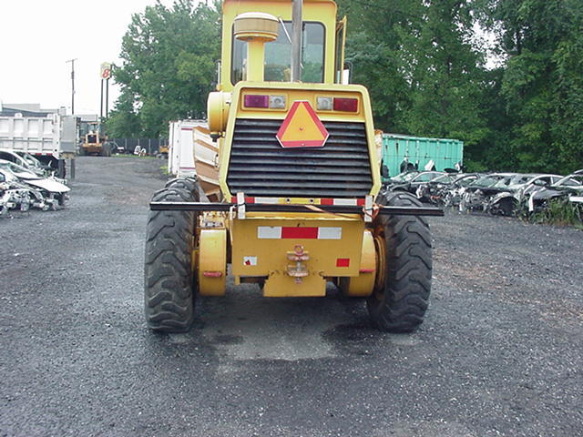 1987 DRESSER A500E MOTOR GRADER WITH V-SNOW PLOW