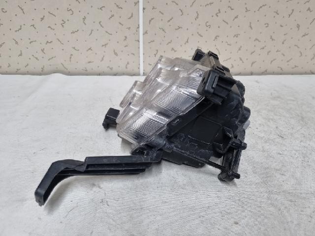 2019 KIA The New Sorento Left LED Fog Light 92201C5600 - Picture 3 of 6