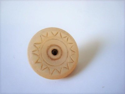 Antique Nicely Carved Mother of Pearl MOP Shell Button Metal Shank 1 In.