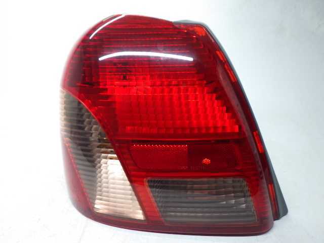 ◆おちゃ◆ JDM TOYOTA NCP12 SCP11 PLATZ Tail lights Left side 81560