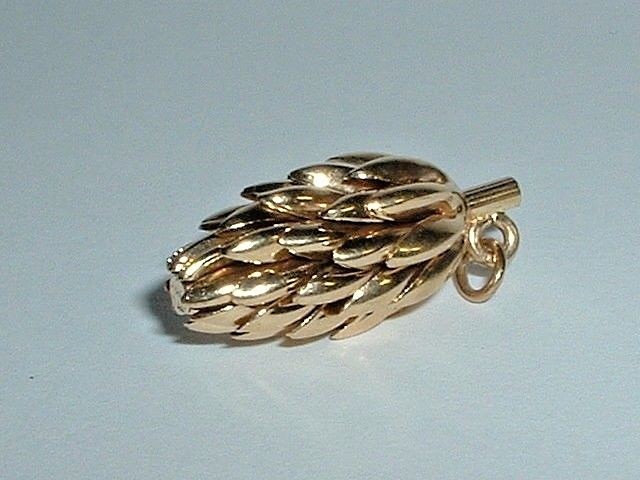 VINTAGE 14K YELLOW GOLD 3D BUNCH OF BANANAS PENDANT CHARM