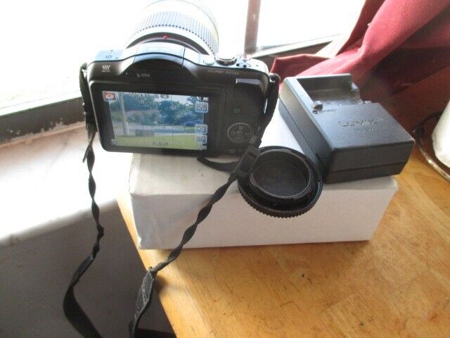 Panasonic Lumix Dmc-Gf3 12.1mp Digital Camera Body With Battery & Charger- Works