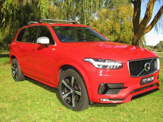 Volvo xc90 red