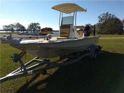 2019 Key Largo 2260 Bay