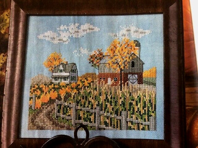 FALL HARVEST FARM CROSS STITCH PATTERN - JULIA LUCAS