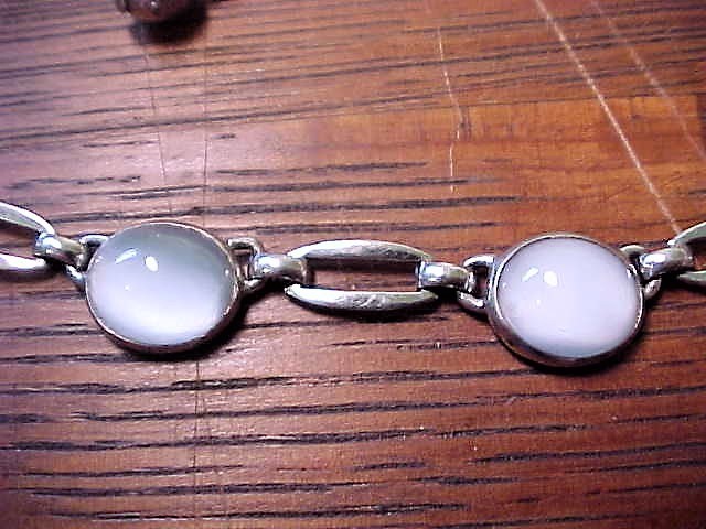 VINTAGE STERLING SILVER MOONSTONE CABOCHON NECKLACE SIGNED 