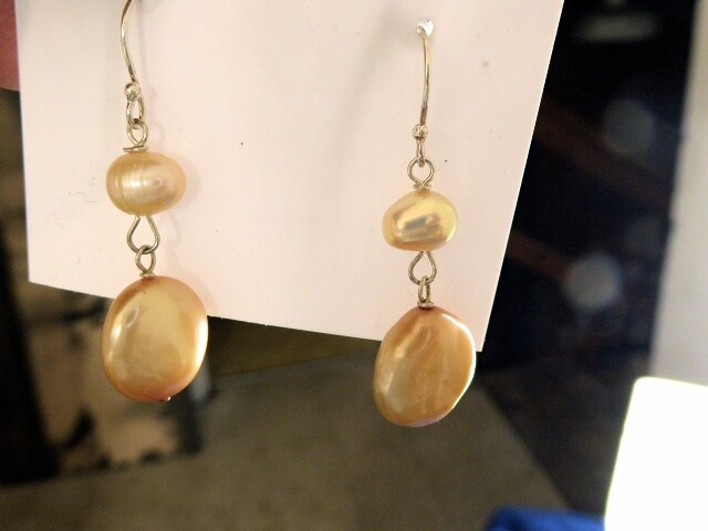 PAIR NEW SILVER CULTURED PINK GOLD CULTURED DROP DANGLE PIERCED PEARL EARRINGS