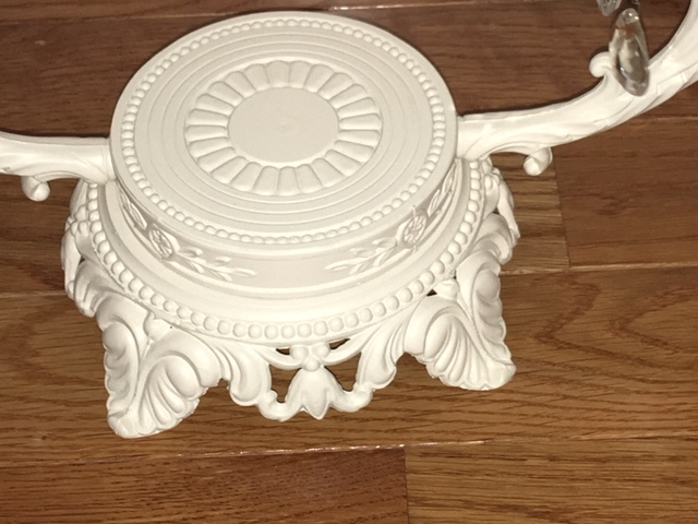 VINTAGE SHABBY CHIC STYLE METAL CANDLE HOLDER TWO ARM WITH GLASS PRISMS