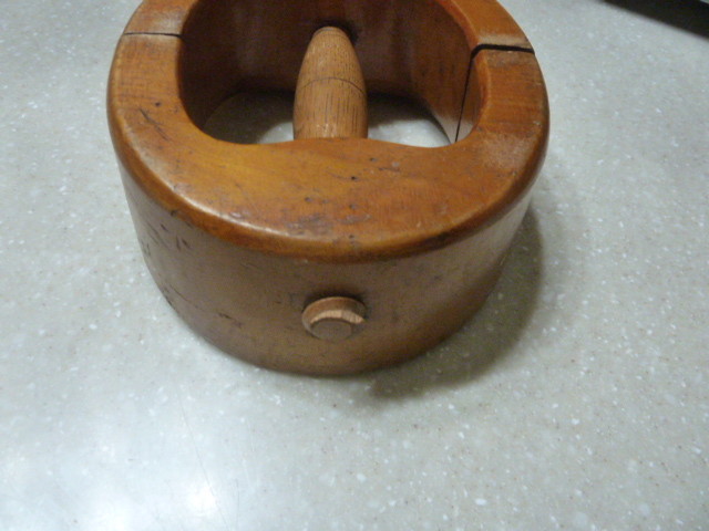 Antique Wooden Hat Stretcher Millinery Hatter Block Expands Nice