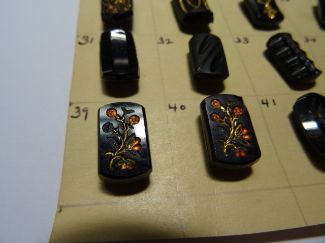 22 ANTIQUE BLACK GLASS ETCHED/GILT OVAL & BAR BUTTONS - BEAUTIFUL