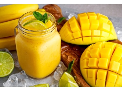 Freeze-Dried Mango Cubes