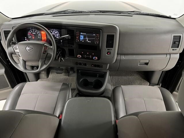 Owner 2021 Nissan NV3500 HD Passenger SV Van 3D