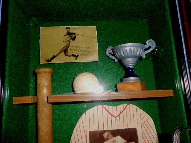 Babe Ruth Di Maggio Baseball Framed Collectible Shadow Box picture frame vtg