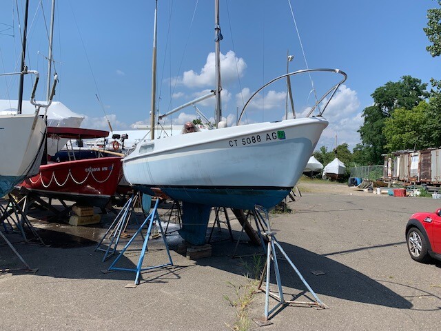 1968 Jensen Cal 20' Sailboat - Connecticut