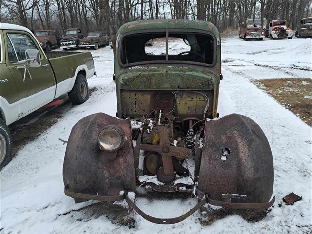 Owner 1937 - 1940 International Parts Pickup 1938 1939