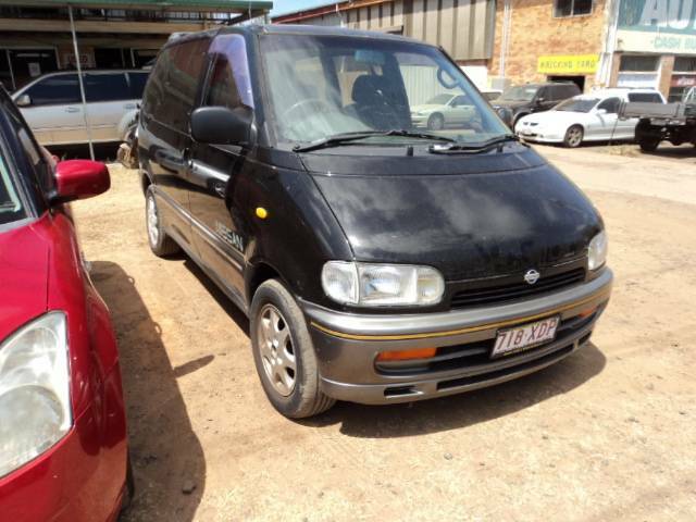 Nissan serena 1992
