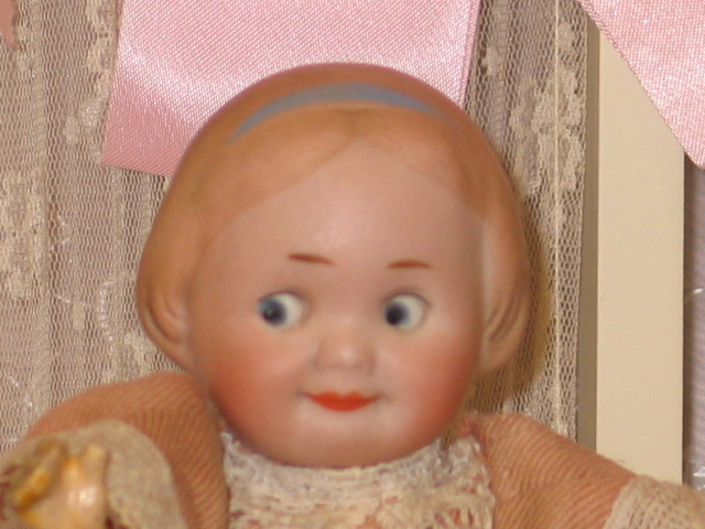 BEAUTIFUL ANTIQUE ALL ORIGIAL GOOGLEY RECKNAGEL 46 DOLL 9 INCH