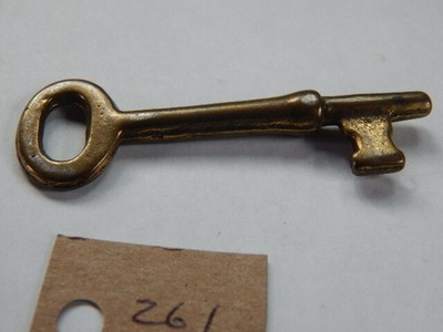 Metal Iron Victorian Skeleton Keys With Lock Keyhole Rustic Antique Wall Decor
