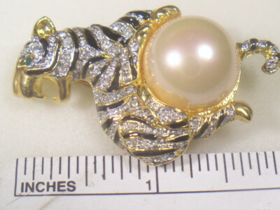 ****  LION  TIGER ANIMIAL  BROOCH DESIGNER WITH SWAROVSKI  CRYSTALS DB3191 last