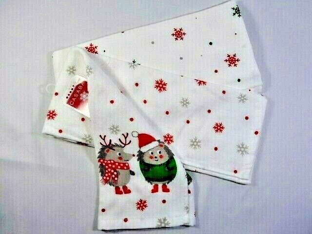 Casaba Christmas Hedgehogs Kitchen Towels Set of 2 Snowflakes White Red Green