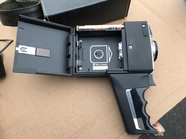 Bell & Howell 670/XL Low Light Autoload Super 8 Movie Camera prop Japan, W/ CASE