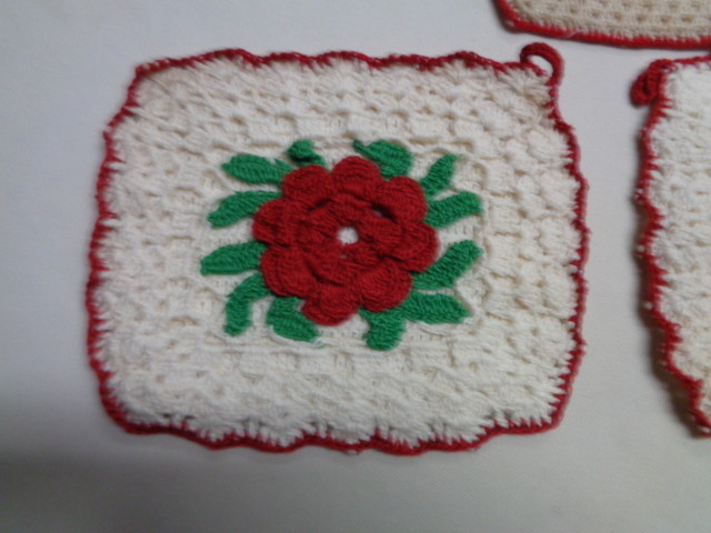Vintage Hand Crocheted Red Flower With Red, White & Green Color Set of 5