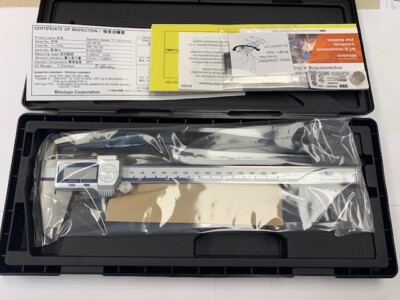 8'' Digimatic Caliper, IP67 W/SPC OUTPUT GRAD 0005''/0.01mm  MITUTOYO #500-763-20