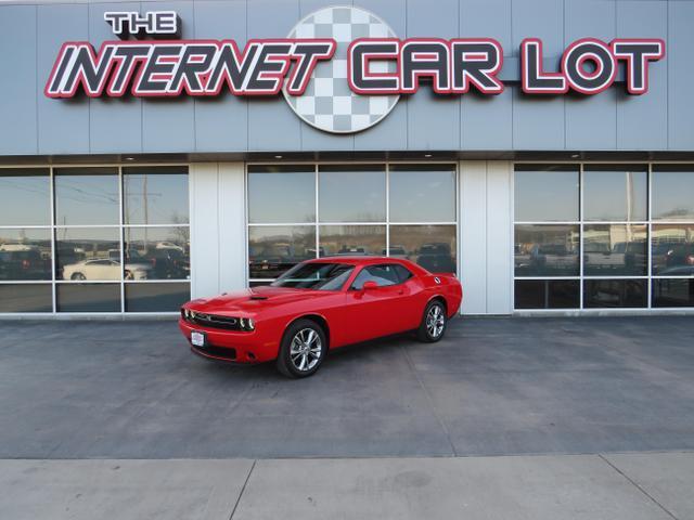 2021 Dodge Challenger SXT Coupe 2D