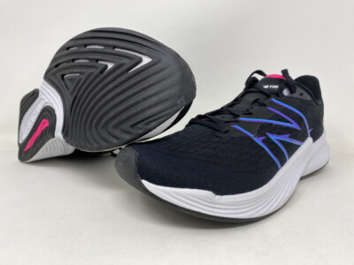 

Женские беговые кроссовки New Balance FuelCell Prism v2, черные/фиолетовые, Black/purple