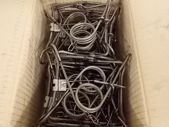 1 DOZ DUKE 120 BODY GRIP ANIMAL TRAP TRAPS TRAPPING MINK MUSKRAT MARTIN FISHER