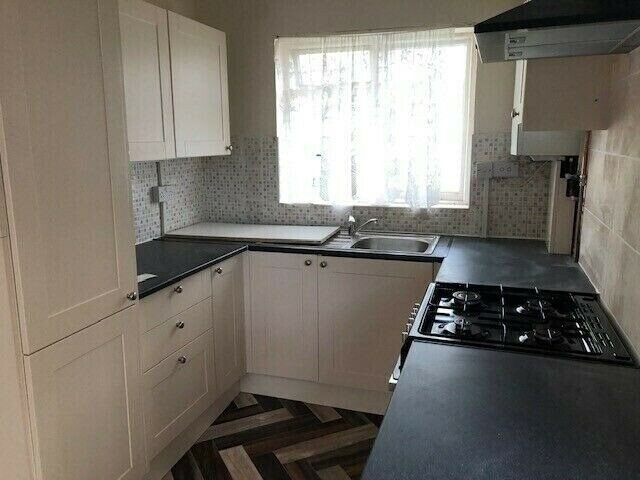 New Kitchen 3 Bedroom House For Rent In Luton Located At Lu4 8nf Furnished Low Rent Cheap In Luton Bedfordshire Gumtree