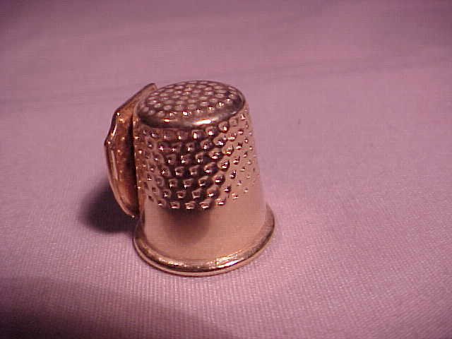 Bar Habor Gold Color Vintage Thimble